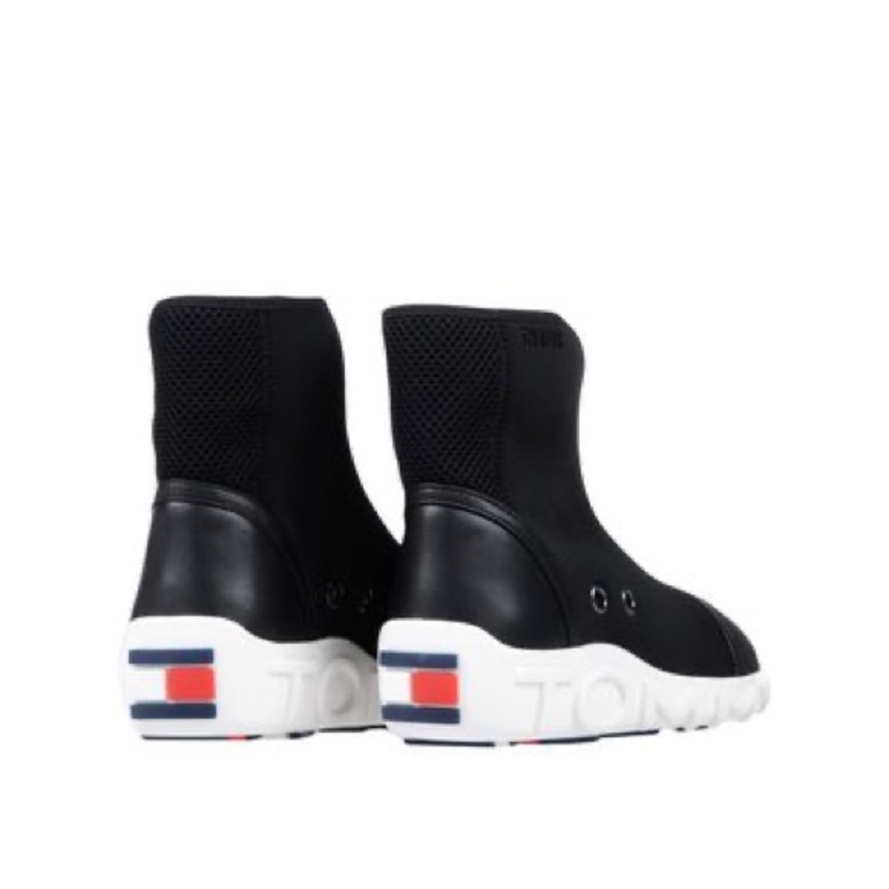 Make offer Hilfiger collection boots by Gigi Hadid - Picture 2 of 8